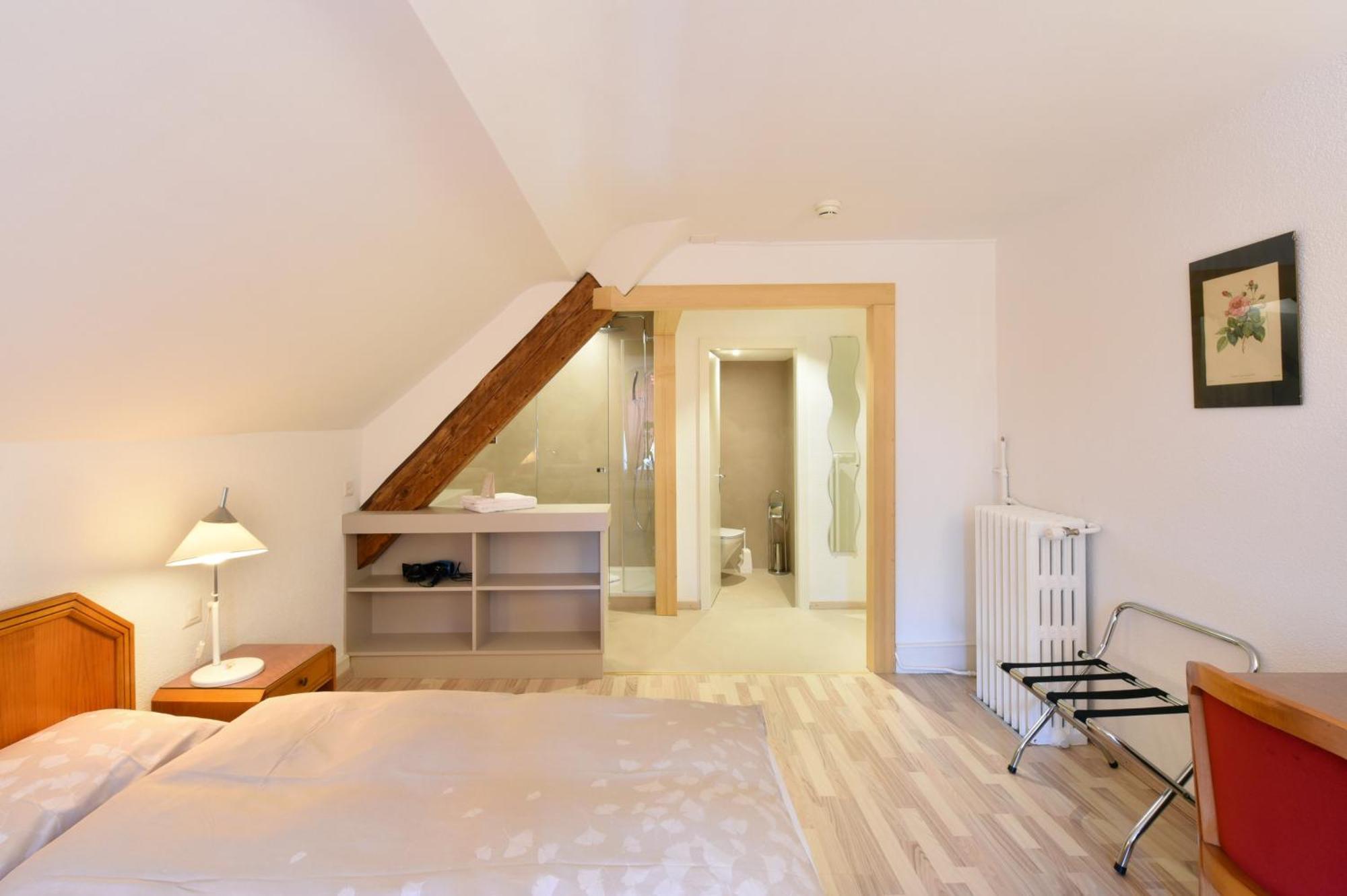 Hotel De L'Aigle Couvet ห้อง รูปภาพ