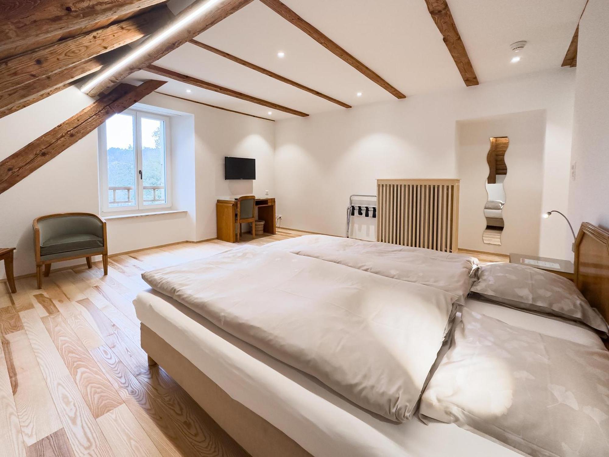 Hotel De L'Aigle Couvet ห้อง รูปภาพ