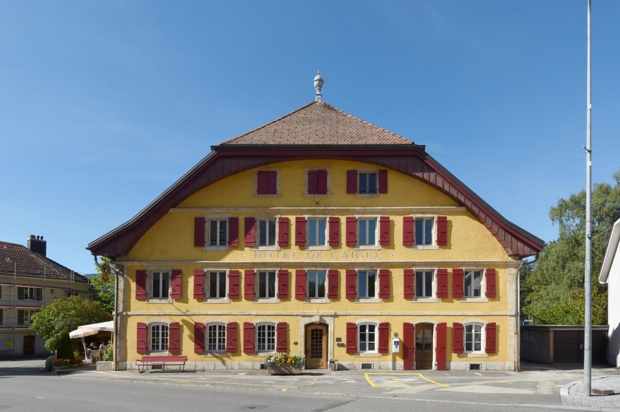 Hotel De L'Aigle Couvet ภายนอก รูปภาพ