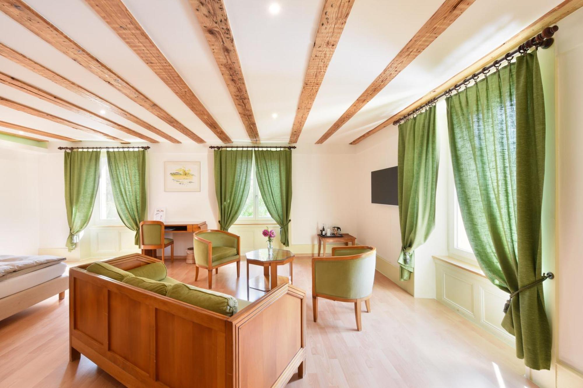 Hotel De L'Aigle Couvet ห้อง รูปภาพ