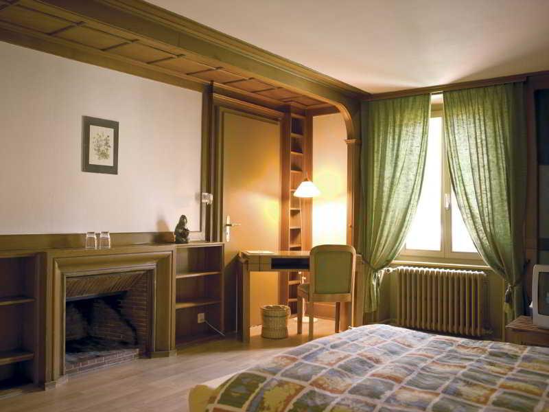 Hotel De L'Aigle Couvet ห้อง รูปภาพ